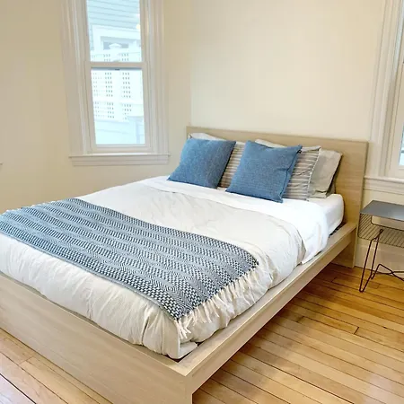 Best Location At Harvard University! 4 Bedroom Apartment! Two Units Available! Cambridge Esterno foto