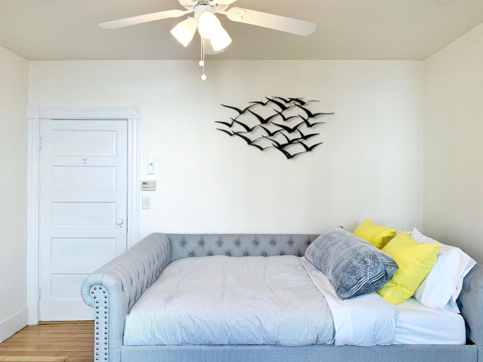 Location At Harvard University! 4 Bedroom Apartment! Two Units Available! Apartment Cambridge